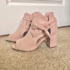 NIB JustFab Karine Booties Blush 8.5